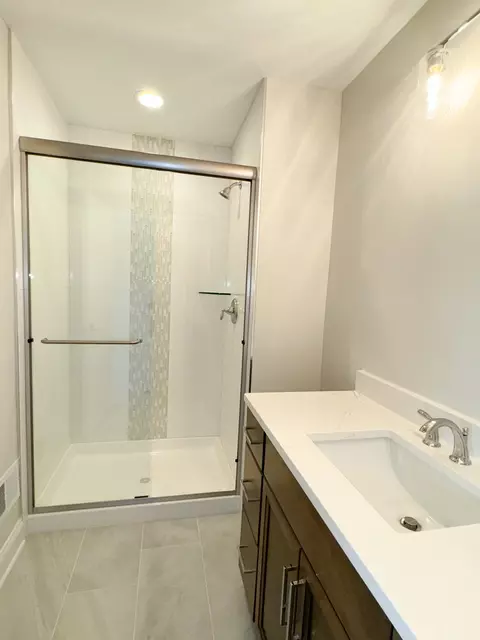 Bath - 23069 Devonshire Ln, Frankfort, IL 60423 photo 5 of 5