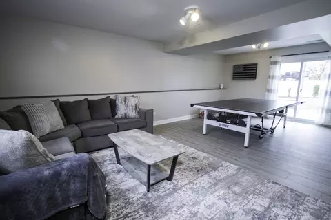 Living - 1111 Shagbark Ct, Hoffman Estates, IL 60192 photo 5 of 5