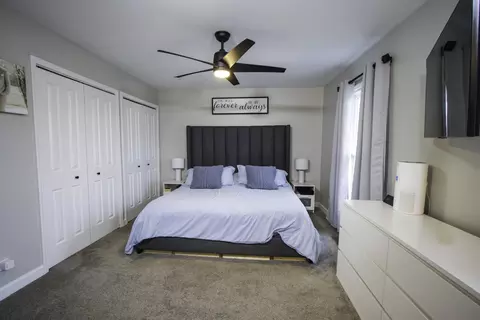 Bedroom - 1111 Shagbark Ct, Hoffman Estates, IL 60192 photo 1 of 4