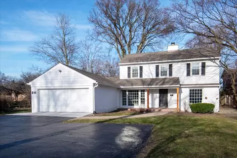 211 Green Bay Rd, Highland Park, IL 60035