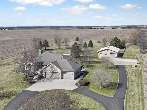 5503 W 8000n Rd, Manteno, IL 60950