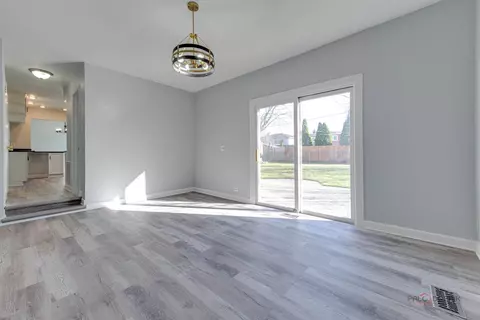 Other - 625 Sandy Ln, Des Plaines, IL 60016 photo 2 of 14