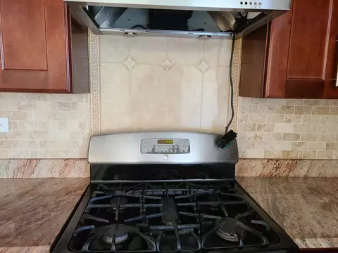 9349 W Harrison St, Des Plaines, IL 60016 photo 9