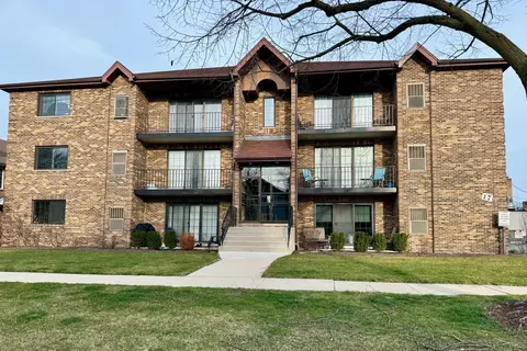 17 N Madison Ave #6, La Grange, IL 60525