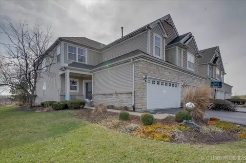 297 Wolverine Dr, Oswego, IL 60543
