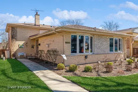10433 S Keeler Ave, Oak Lawn, IL 60453