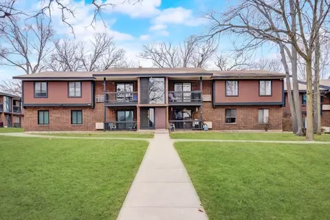 4618 W Northfox Ln #F-5, Mchenry, IL 60050