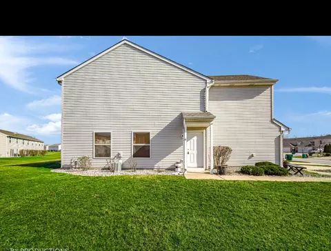 Exterior - 25288 Faraday Rd, Manhattan, IL 60442 photo 3 of 3