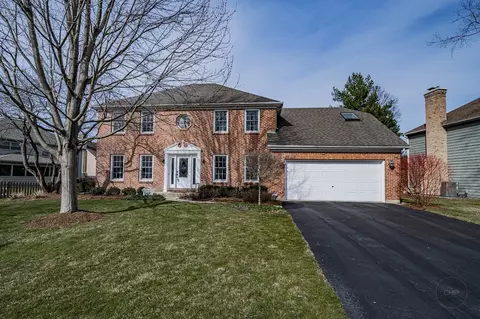 2345 Kalamazoo Dr, Naperville, IL 60565