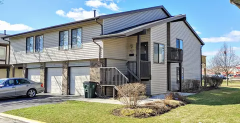 7525 Bristol Ln #3, Hanover Park, IL 60133