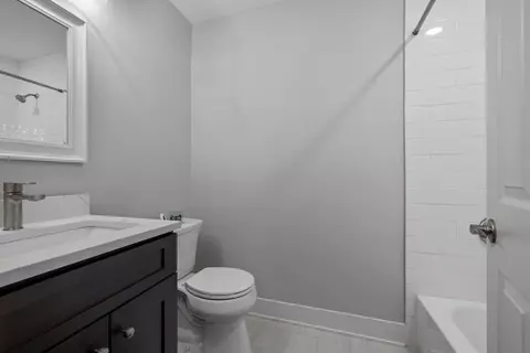 Bath - 13352 Florence Rd, Mokena, IL 60448 photo 4 of 4