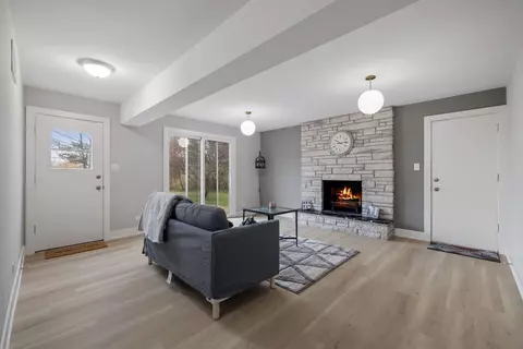 Living - 13352 Florence Rd, Mokena, IL 60448 photo 2 of 3