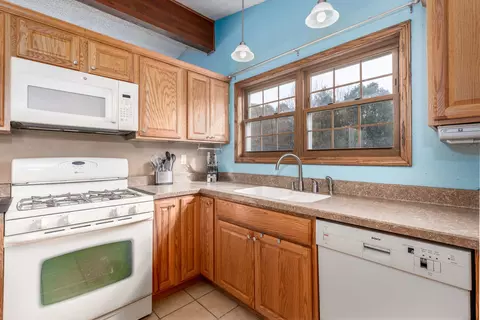 Kitchen - 2263 E 875th Rd, Oglesby, IL 61348 photo 2 of 3