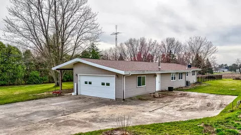 Exterior - 2263 E 875th Rd, Oglesby, IL 61348 photo 5 of 6