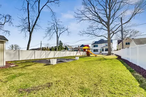 251 E 3rd St, Elmhurst, IL 60126 photo 40