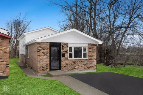 1524 W 110th St, Chicago, IL 60643