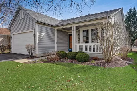 421 Enfield Ln, Grayslake, IL 60030