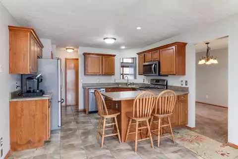 Kitchen - 1609 Henry St, Normal, IL 61761 photo 4 of 5