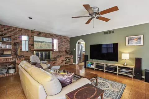 607 S Ridgeway Ave, Champaign, IL 61821 photo 18