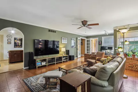 607 S Ridgeway Ave, Champaign, IL 61821 photo 15