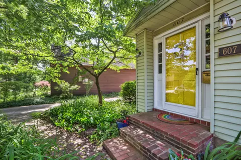 607 S Ridgeway Ave, Champaign, IL 61821 photo 2