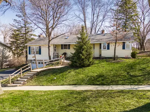 5625 Carpenter St, Downers Grove, IL 60516