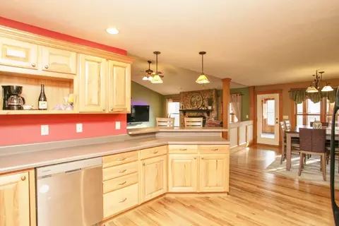 18523 Pawnee Ln, Danvers, IL 61732 photo 11