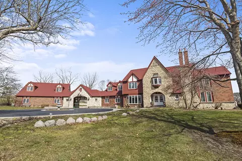 Exterior - 21 Champlain Rd, South Barrington, IL 60010 photo 6 of 10