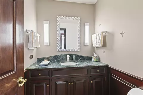 Bath - 21 Champlain Rd, South Barrington, IL 60010 photo 1 of 8