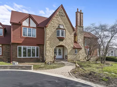 Exterior - 21 Champlain Rd, South Barrington, IL 60010 photo 4 of 10