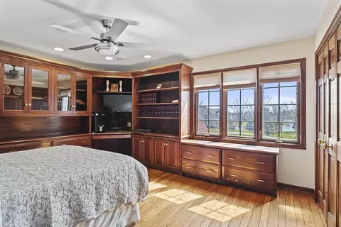 Bedroom - 21 Champlain Rd, South Barrington, IL 60010 photo 6 of 10