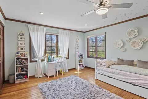 Bedroom - 21 Champlain Rd, South Barrington, IL 60010 photo 9 of 10