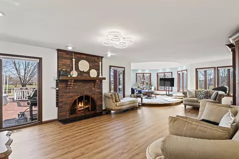 Living - 21 Champlain Rd, South Barrington, IL 60010 photo 6 of 8