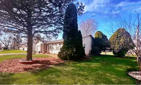 2614 Sheridan Dr, Champaign, IL 61821