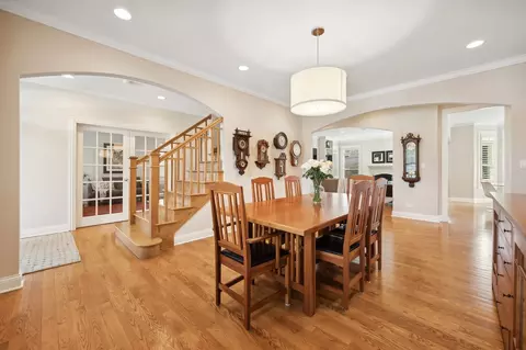 845 Echo Ln, Glenview, IL 60025 photo 13