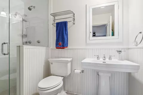 Bath - 624 Drexel Ave, Glencoe, IL 60022 photo 4 of 6