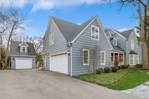 Exterior - 624 Drexel Ave, Glencoe, IL 60022 photo 3 of 7