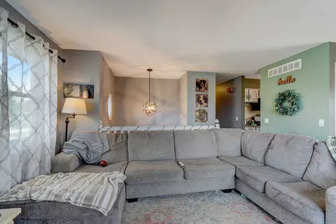 3515 Forest Rd, Mchenry, IL 60050 photo 9