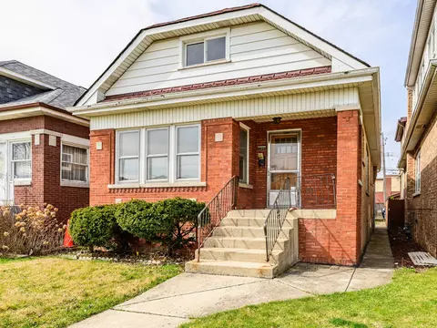 3622 N Luna Ave, Chicago, IL 60641