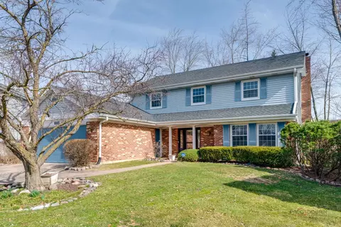 1111 Whitman Pl, Vernon Hills, IL 60061