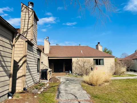 3333 Beacon St #45, North Chicago, IL 60064
