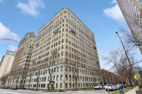 3534 N Lake Shore Dr #3C, Chicago, IL 60657