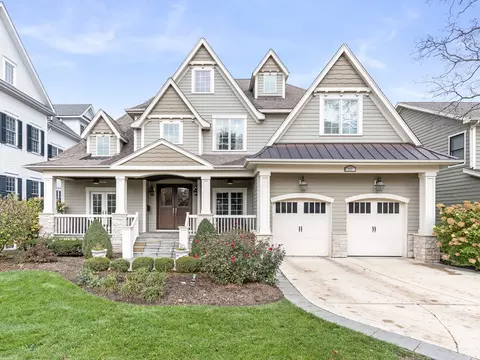 313 W Benton Ave, Naperville, IL 60540