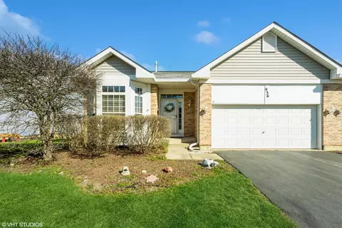 936 Verona Dr, Cary, IL 60013