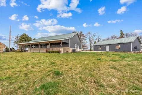 Exterior - 45 W825 Beith Rd, Maple Park, IL 60151 photo 2 of 10