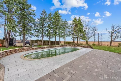 Exterior - 45 W825 Beith Rd, Maple Park, IL 60151 photo 9 of 10