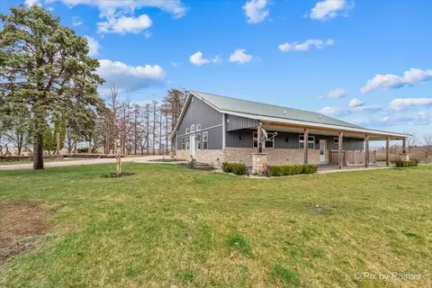 Exterior - 45 W825 Beith Rd, Maple Park, IL 60151 photo 3 of 10