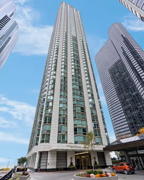 195 N Harbor Dr #1407, Chicago, IL 60601