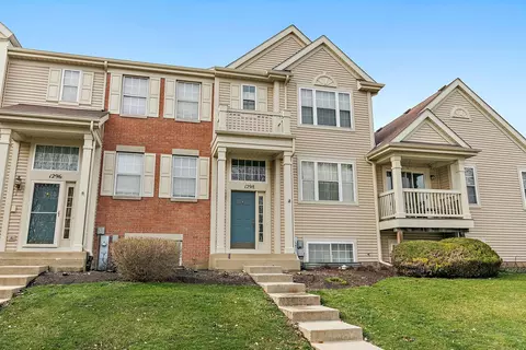 1298 Derry Ln #2, Pingree Grove, IL 60140