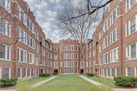 5462 S Woodlawn Ave #2W, Chicago, IL 60615